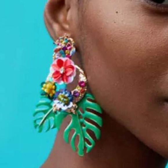 Jewelry - Flowers & Leaves Pierced Earrings